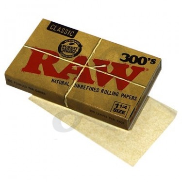 RAW Rolling Paper one booklet