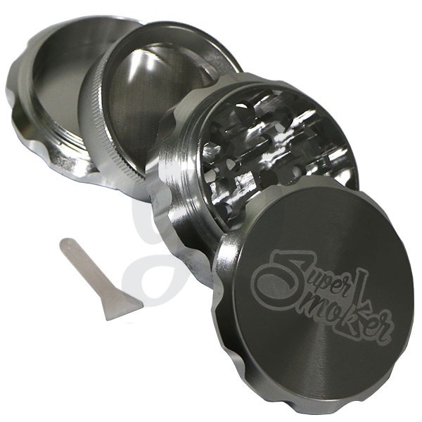 Grinder en métal Izamal  4 parties ouvert argent