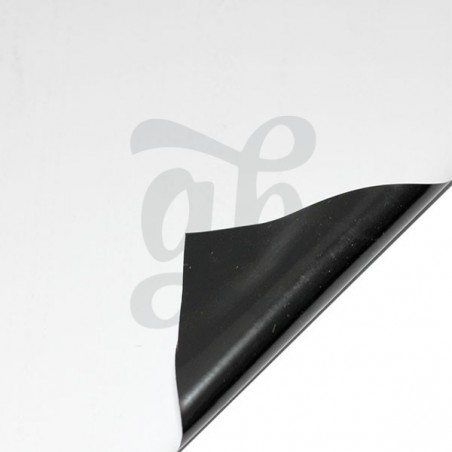 10m Reflective Plastic Photo 10m Reflective Plastic Photo