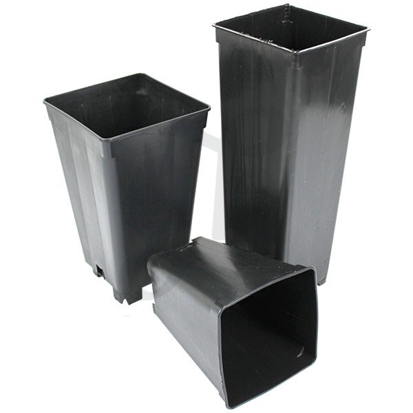 Vasi allungati in plastica varie misure.