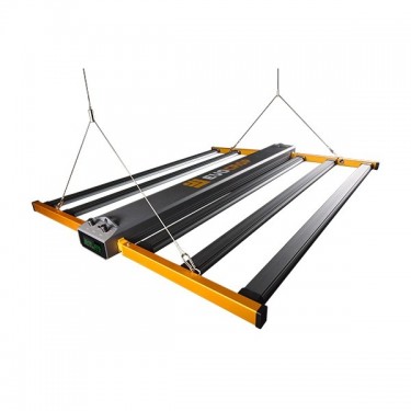 Darwin EVO V2 660 W LED System hanged